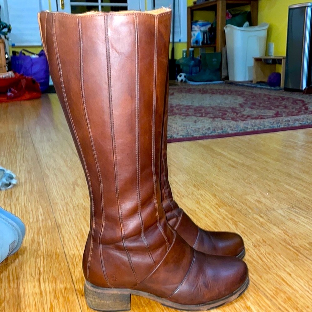 Olukai Kumakahi Tall Leather Boots -- Like New Condition -- Only Worn once!